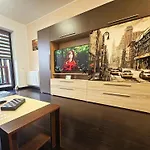 Meadow Apartment *